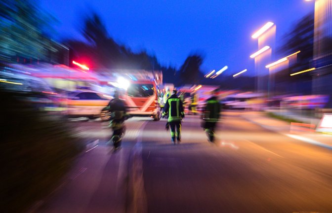 Krankheit, Leid, Tod: Rettungssanitäter haben ein hohes Risiko selbst krank zu werden.<span class='image-autor'>Foto: dpa/Nicolas Armer</span>