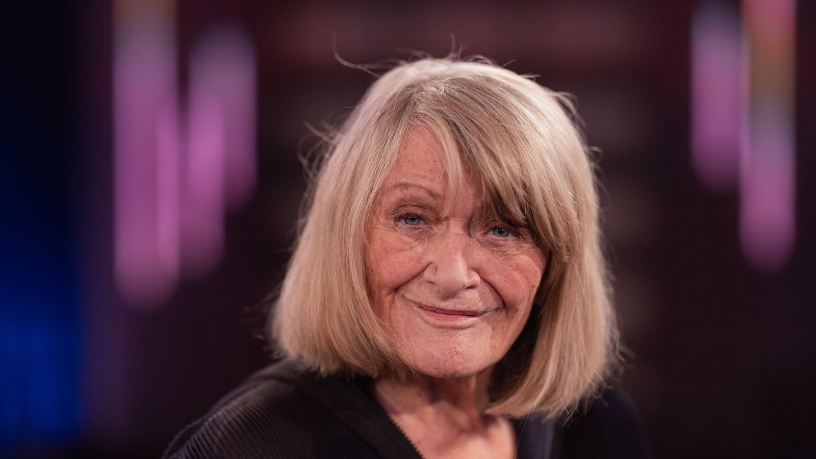 Alice Schwarzer findet es nicht richtig, Eintritt für den Dom zu verlangen - auch wenn sie selbst von der Entscheidung nicht betroffen ist. (Archivbild)Foto: Rolf Vennenbernd/dpa
