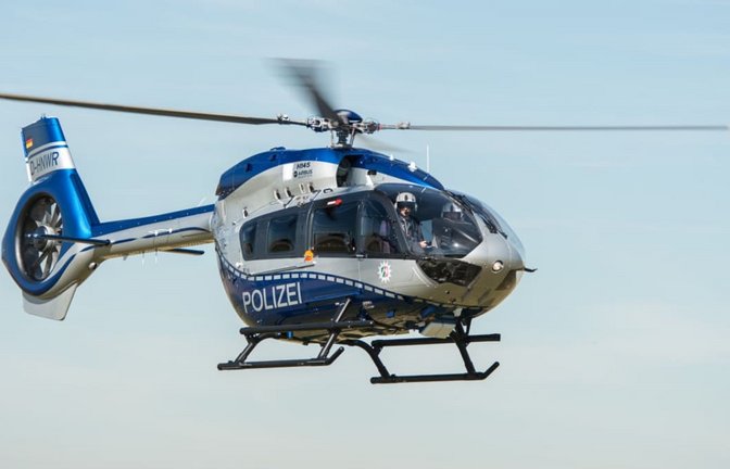 An der Fahndung war auch ein Polizeihubschrauber beteiligt. (Symbolbild)<span class='image-autor'>Wolfram Kastl/dpa</span>
