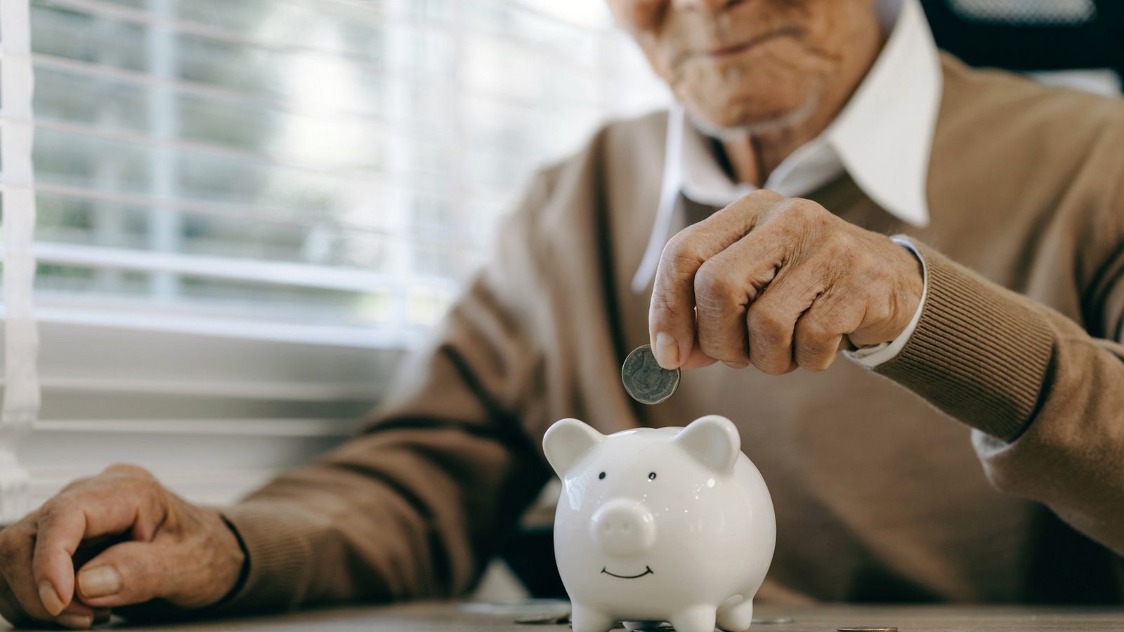 Beamte zahlen nicht in die Rentenkasse mit ein.Foto: chayanuphol / shutterstock.com Beamte zahlen nicht in die Rentenkasse mit ein.Foto: chayanuphol / shutterstock.com
