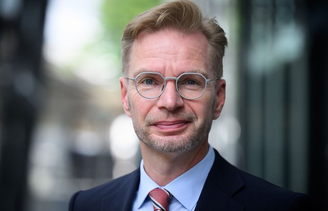 Reiner Holznagel, Präsident des Bunds der Steuerzahler Deutschland, kritisiert die geplante Entlastungsprämie<span class='image-autor'>Foto: Bernd von Jutrczenka/dpa</span>