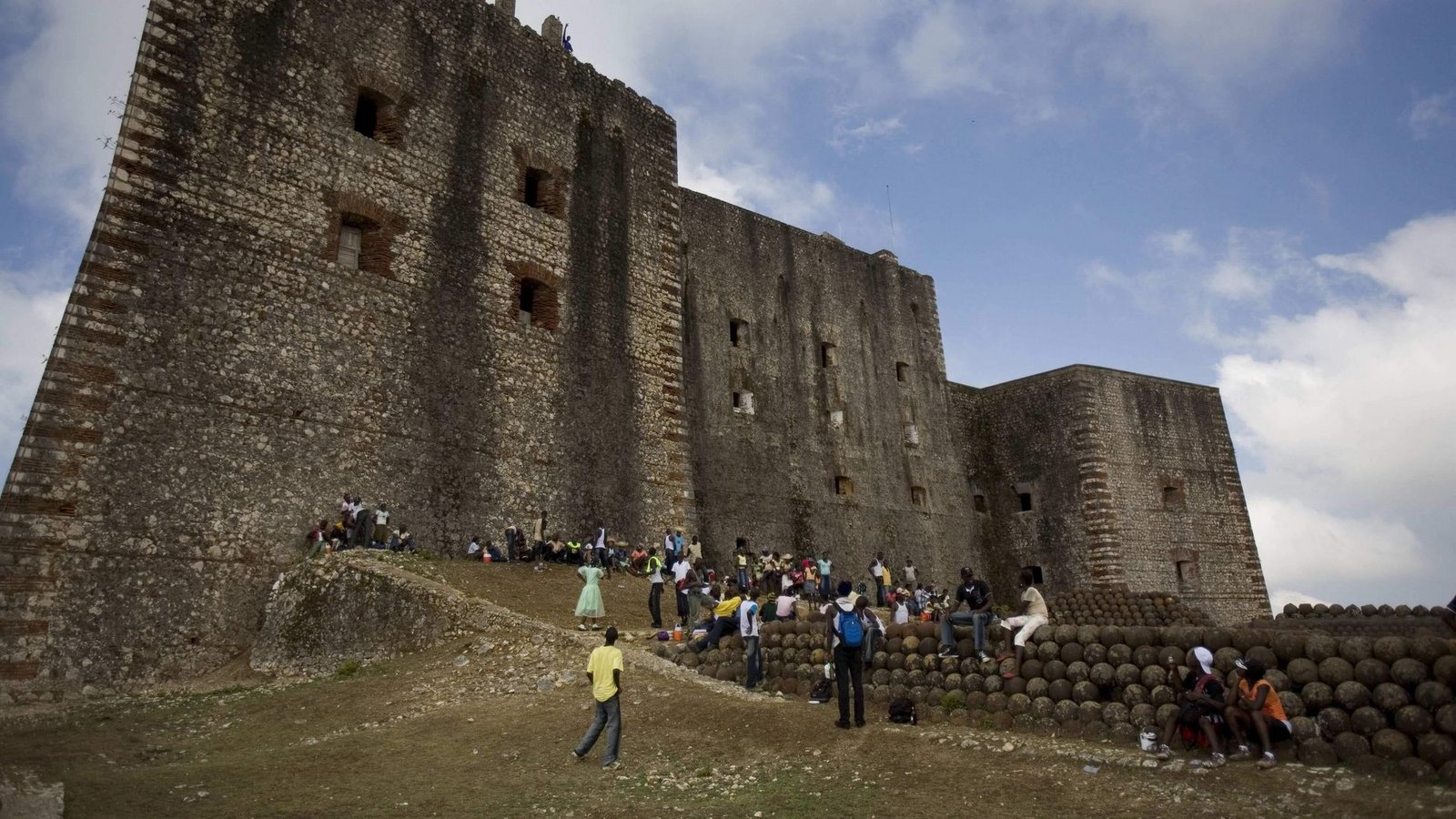 Am Wochenende kam es an dieser Zitadelle zu einem tragischen Vorfall. (Archivbild)Foto: Ariana Cubillos/AP/dpa