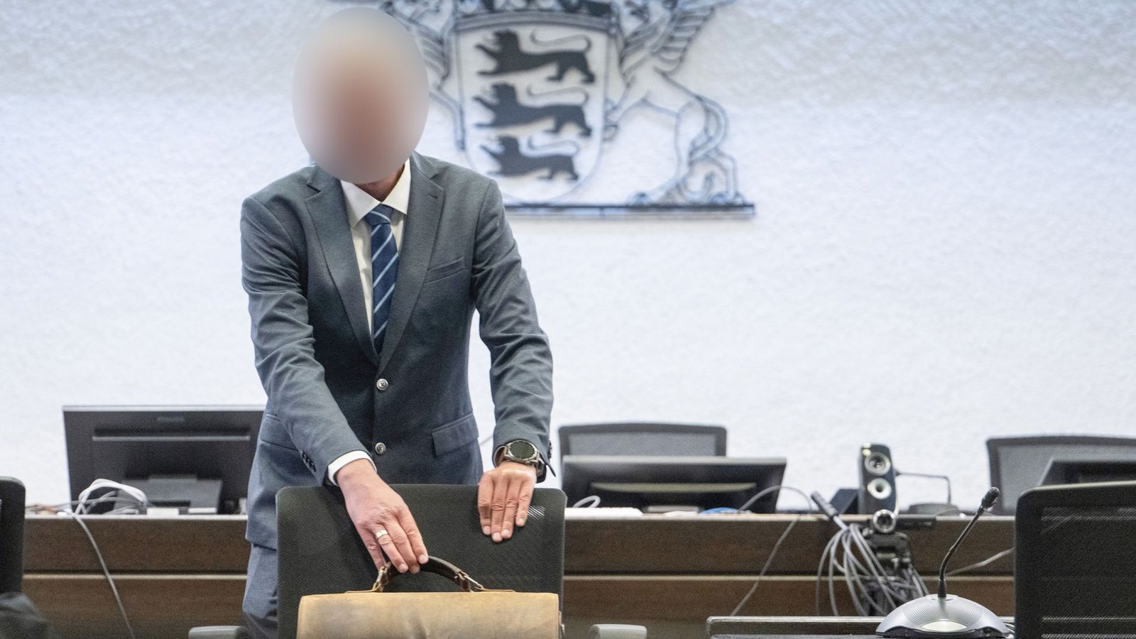 Der vom Dienst suspendierte Inspekteur der Polizei steht erneut vor Gericht.Foto: dpa/Marijan Murat Der vom Dienst suspendierte Inspekteur der Polizei steht erneut vor Gericht.Foto: dpa/Marijan Murat