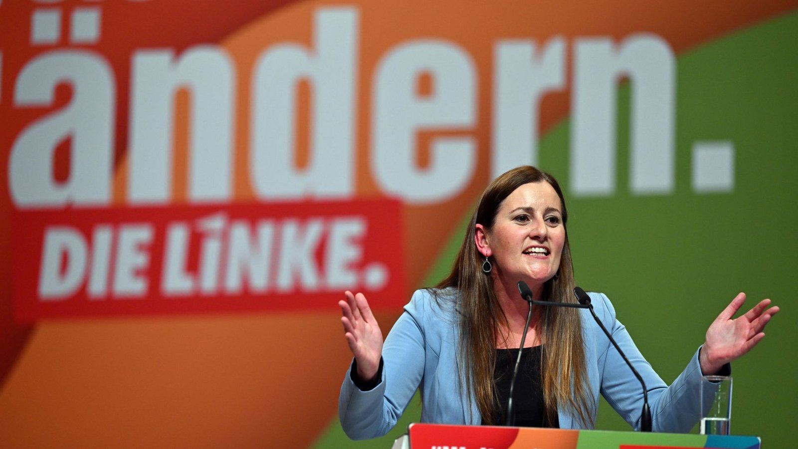 Linken-Chefin Janine  Wissler ist gegen den Verkauf der Logistik-Tochter DB-Schenker.Foto: dpa/Martin Schutt