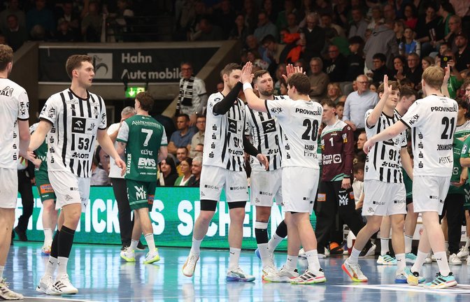 Enttäuschung bei Frisch Auf, Jubel bei den Spielern des THW Kiel über den Auswärtssieg in der ausverkauften Göppinger EWS-Arena.<span class='image-autor'>Foto: Pressefoto Baumann</span>