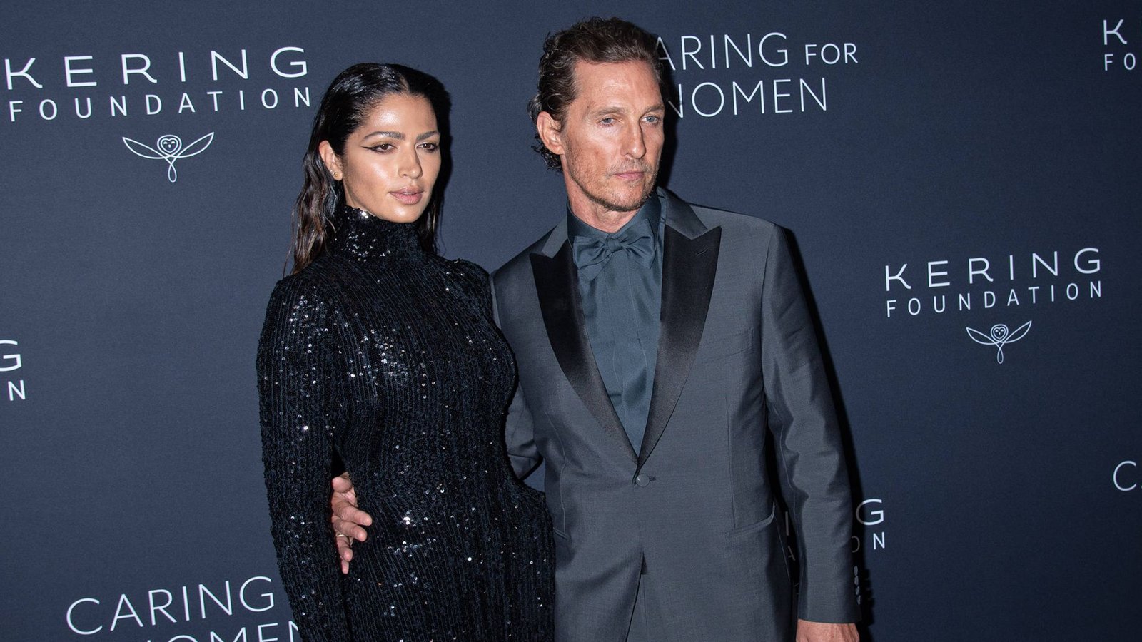 Interstellar-Hauptdarsteller Matthew McConaughey mit Ehepartnerin Camila Alves, Model und Fernsehmoderatorin.Foto: IMAGO/Cover-Images
