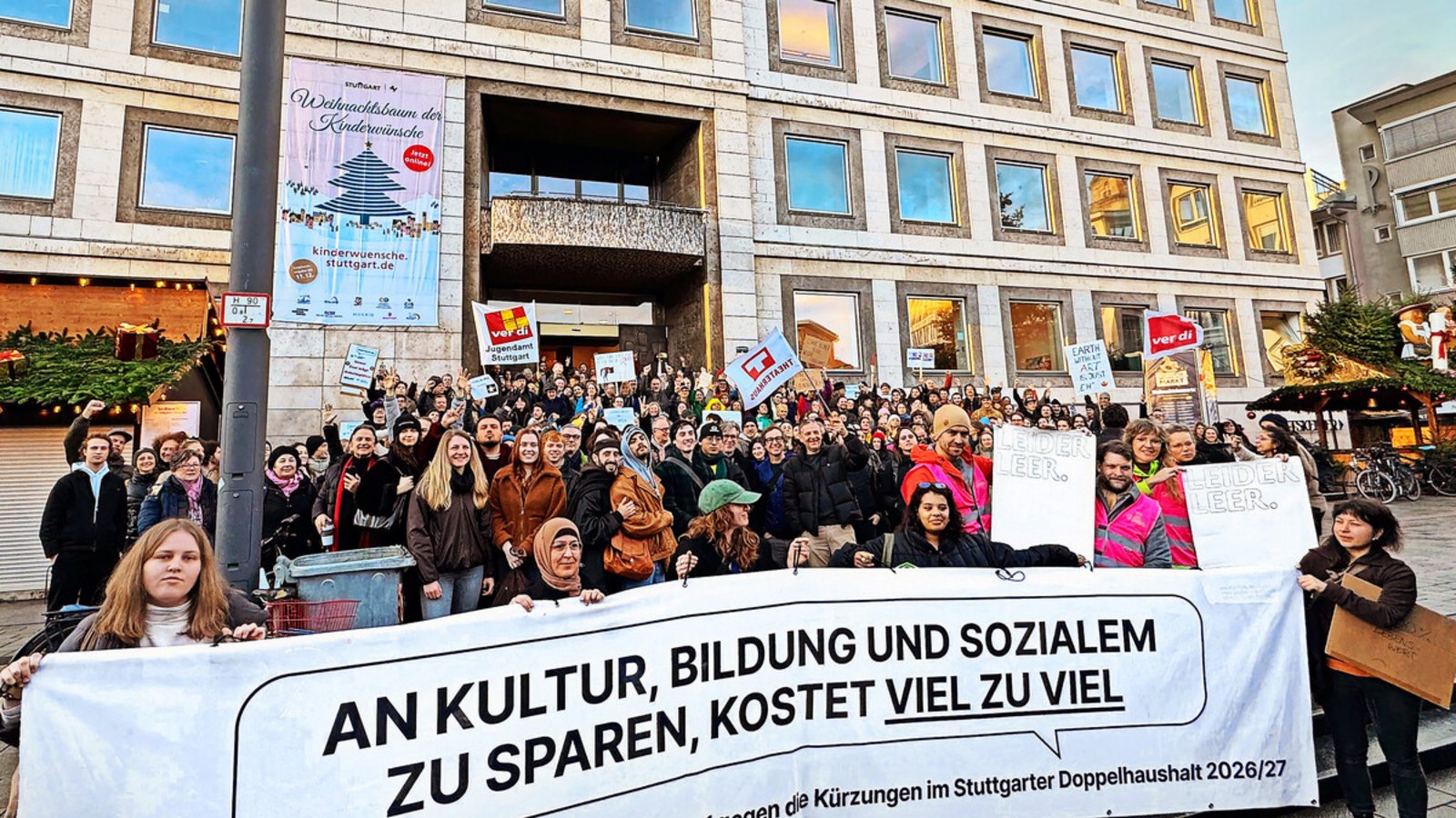 Lautstarker P=rotest gegen Kürzungen der Zuschüsse für den Kulturbetrieb.Foto: nbf Lautstarker P=rotest gegen Kürzungen der Zuschüsse für den Kulturbetrieb.Foto: nbf