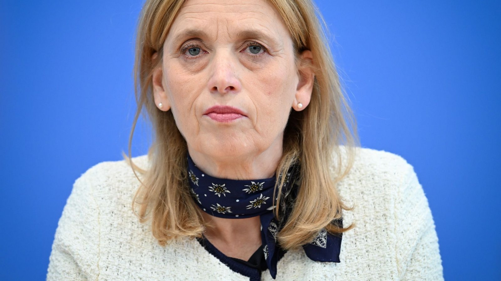 Familienministerin Prien ist für Social-Media-Beschränkungen für Kinder. (Archivbild)Foto: Soeren Stache/dpa Familienministerin Prien ist für Social-Media-Beschränkungen für Kinder. (Archivbild)Foto: Soeren Stache/dpa