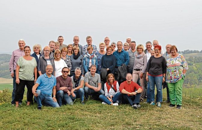 Die Reisegruppe aus Sersheim zusammen mit der Gastgeberin Annette Hilberg und Reiseleiter Jürgen Pfeiffer (beide außen links).  Foto: p