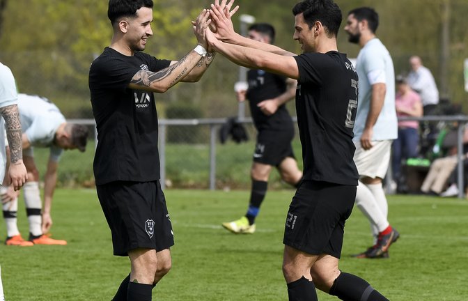 Pascal Moses (rechts) und Eros Ciatto freuen sich darauf, auch am Sonntag im Spiel gegen die SGM Riexingen jubeln zu dürfen. <span class='image-autor'>Foto: Leitner</span>