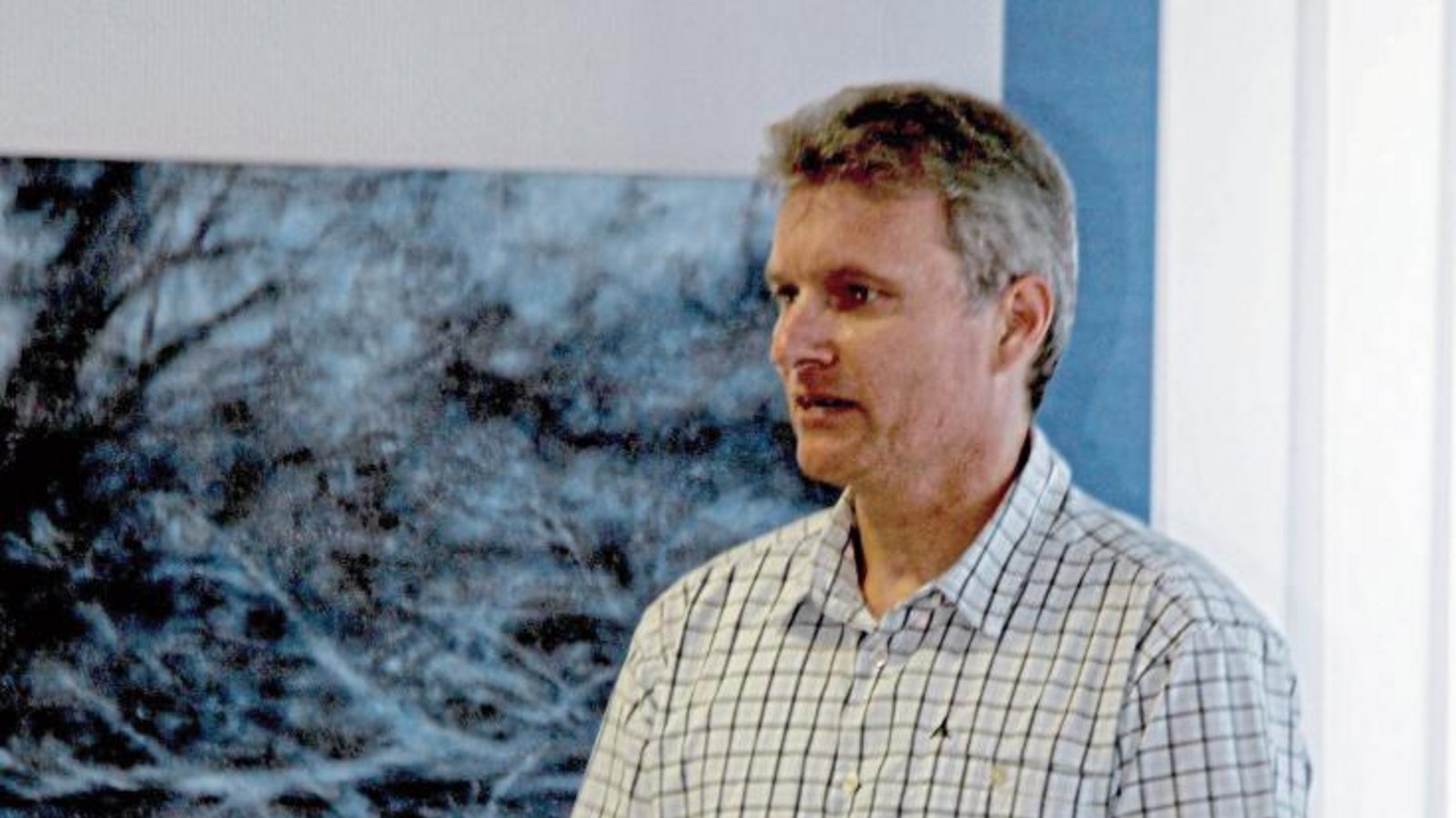 Jochen Bergmann während der Sitzung des Illinger Gemeinderats.  Foto: Romanowski