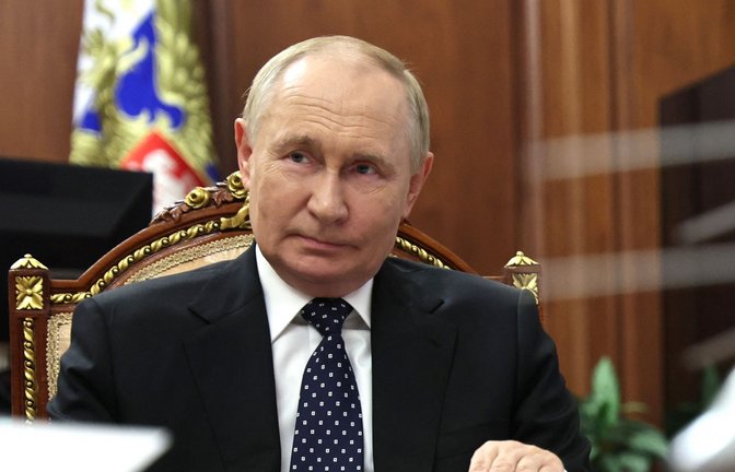 Wladimir Putin und die russische Armee verzeichneten im Oktober die größten Geländegewinne in der Ukraine seit 2022.<span class='image-autor'>Foto: AFP/ALEXANDER KAZAKOV</span>