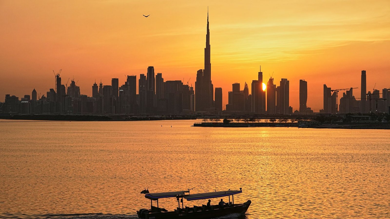 Burj Khalifa in Dubai.Foto: Fatima Shbair/AP/dpa Burj Khalifa in Dubai.Foto: Fatima Shbair/AP/dpa