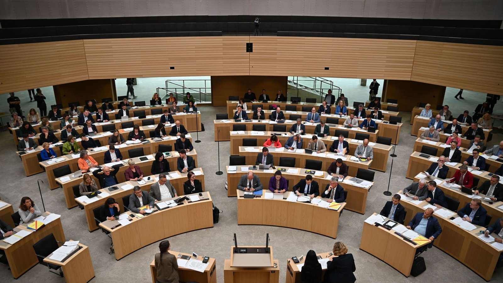 Ab Juli bekommen die Parlamentarier in Baden-Württemberg mehr Geld.Foto: Katharina Kausche/dpa/Katharina Kausche