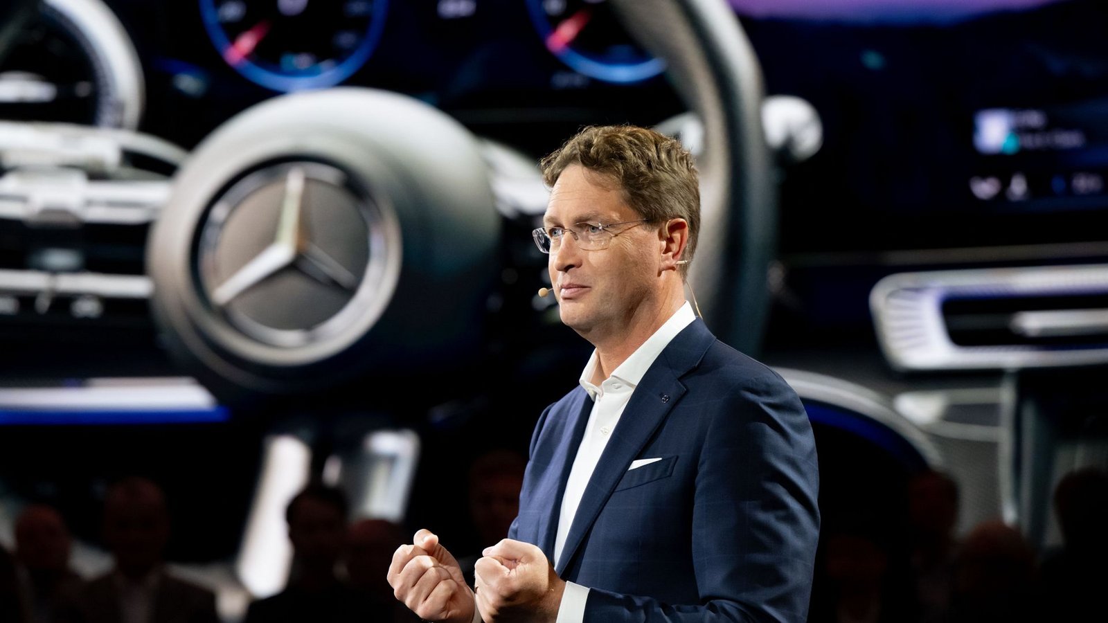 Aktionärinnen und Aktionäre sollen Angaben von Mercedes zufolge eine Dividende von 3,50 Euro pro Aktie erhalten.Foto: dpa/Sven Hoppe