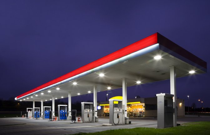 Nicht nur in Deutschland sind die Spritpreise gestiegen.<span class='image-autor'>Foto: Worldpics / shutterstock.com</span>