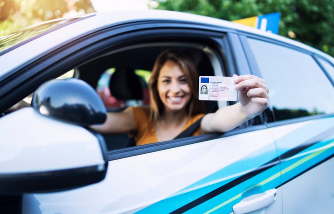 Die Kosten für den Führerschein befinden sich im vierstelligen Bereich.<span class='image-autor'>Foto: Aleksandar Malivuk / shutterstock.com</span>