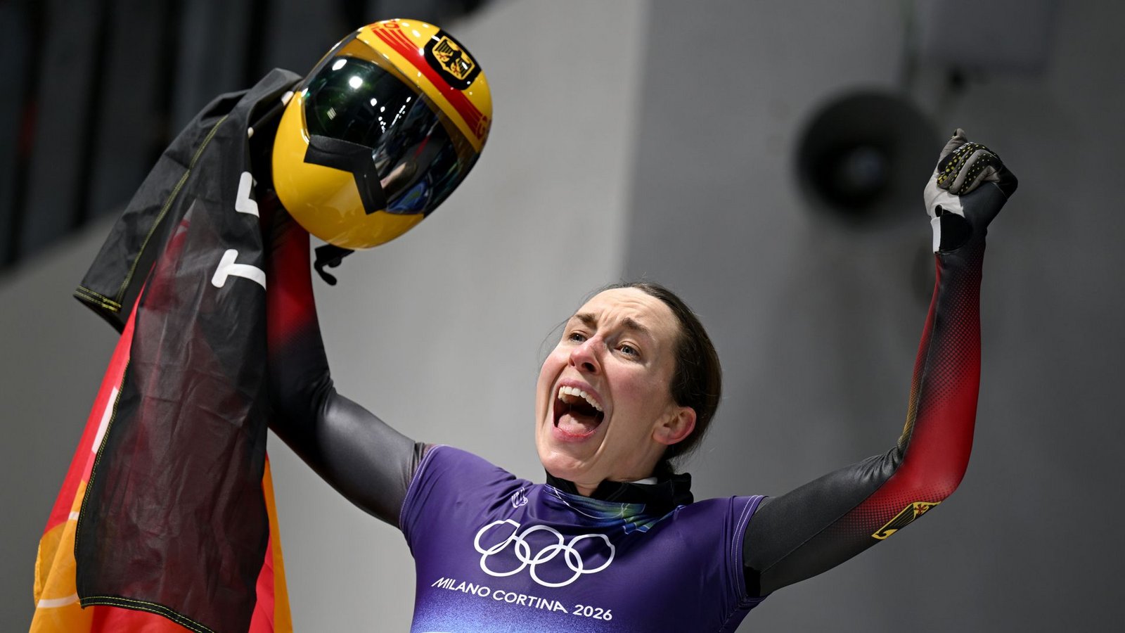 Auch Skeletoni Jacqueline Pfeifer freute sich über die Bronzemedaille.Foto: Robert Michael/dpa Auch Skeletoni Jacqueline Pfeifer freute sich über die Bronzemedaille.Foto: Robert Michael/dpa