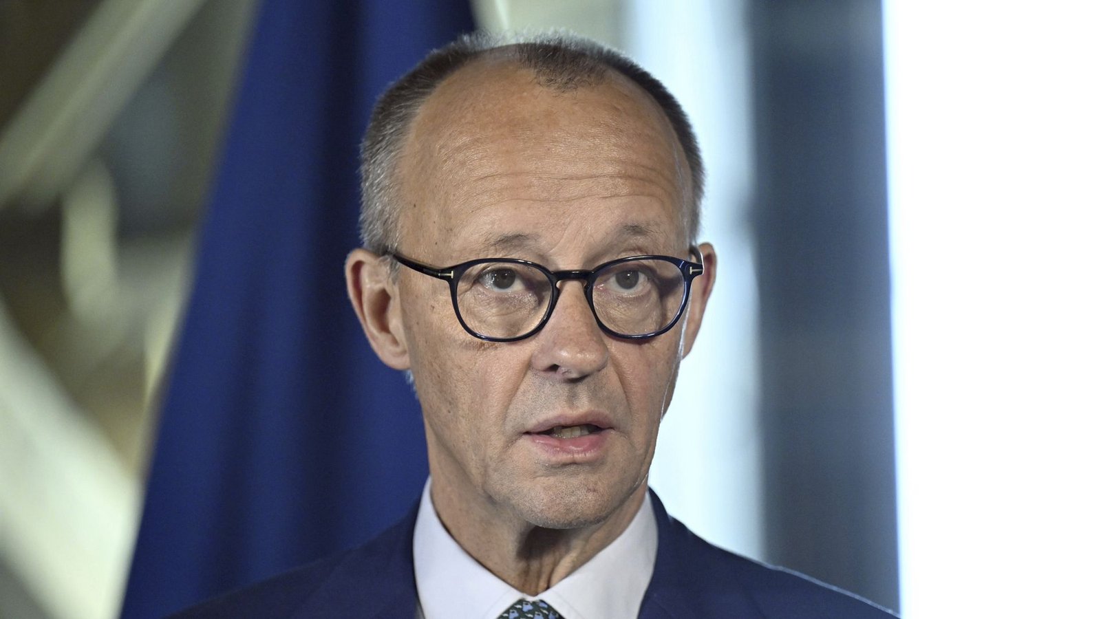Mit einer deutlichen Botschaft an Putin: Friedrich Merz bei einer Pressekonferenz im finnischen Turku.Foto: Roni Rekomaa/Lehtikuva/dpa Mit einer deutlichen Botschaft an Putin: Friedrich Merz bei einer Pressekonferenz im finnischen Turku.Foto: Roni Rekomaa/Lehtikuva/dpa