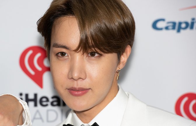 J-Hope 2019 bei einem Event in Los Angeles.<span class='image-autor'>Foto: Silvia Elizabeth Pangaro/ Shutterstock</span>