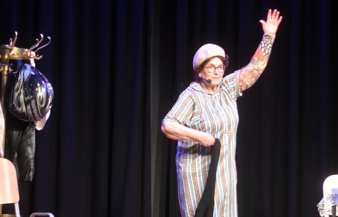 Sie hat es faustdick hinter den Ohren: Alice Hoffmann bei ihrem Gastspiel in Schützingen. <span class='image-autor'>Foto: Stahlfeld</span>