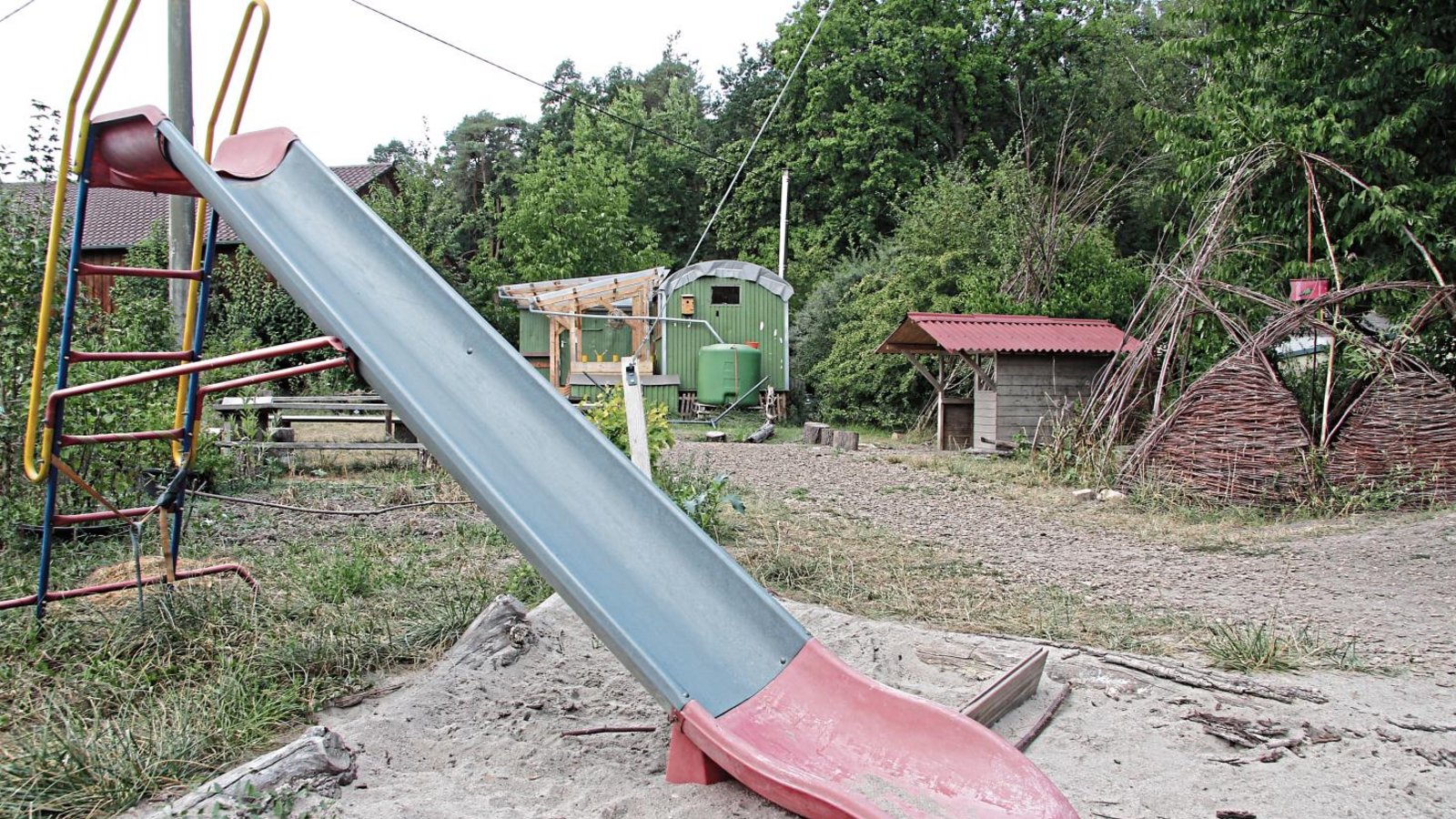 Einen Waldkindergarten wie die „Kleinen Wölfe“ in Ensingen wünschen sich einige Eltern aus Illingen. Foto: Banholzer Einen Waldkindergarten wie die „Kleinen Wölfe“ in Ensingen wünschen sich einige Eltern aus Illingen. Foto: Banholzer