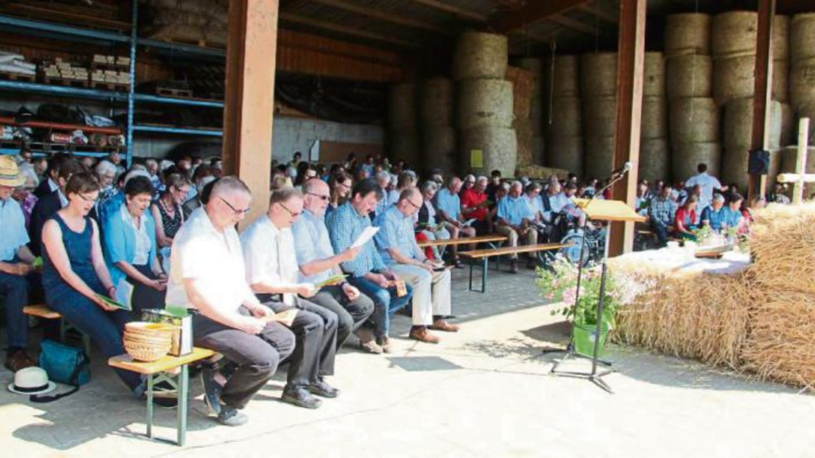 Rund 150 Besucher kamen zum Erntebittgottesdienst in Oberriexingen.  F oto: Gergen
