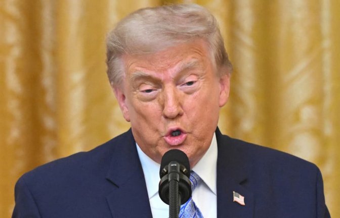 US-Präsident Donald Trump hat das Wahlsystem in den Vereinigten Staaten erneut als betrugsanfällig bezeichnet.<span class='image-autor'>Saul Loeb/Pool AFP/dpa</span>