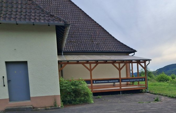 Es gibt was zu tun: Der Weinausschank an der Nordseite der Hohenhaslacher Kelter soll attraktiver werden.  <span class='image-autor'>Foto: Glemser</span>