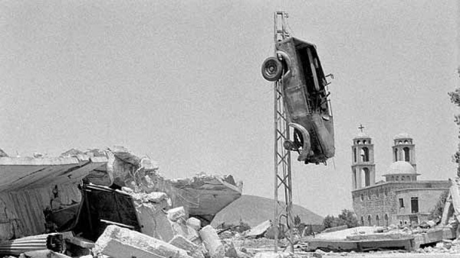 Zerstörungen in der syrischen Stadt Quneitra auf den Golanhöhen: Der Jom-Kippur-Krieg  war ein Krieg vom 6. bis zum 25. Oktober 1973, der von Ägypten, Syrien und weiteren arabischen Staaten gegen Israel geführt wurde.  Westliche Staaten unter Führung der USA unterstützten Israel mit Waffen, während die arabischen Staaten von der Sowjetunion militärisch ausgerüstet wurden.Foto: Wikipedia commons/The Online Museum for Syrian History