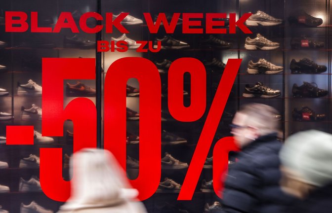 (Symbolbild) Die bisher bekannten Infos zum Black Friday 2025 bei Zara gibt es hier zusammengefasst.<span class='image-autor'>Foto: dpa</span>