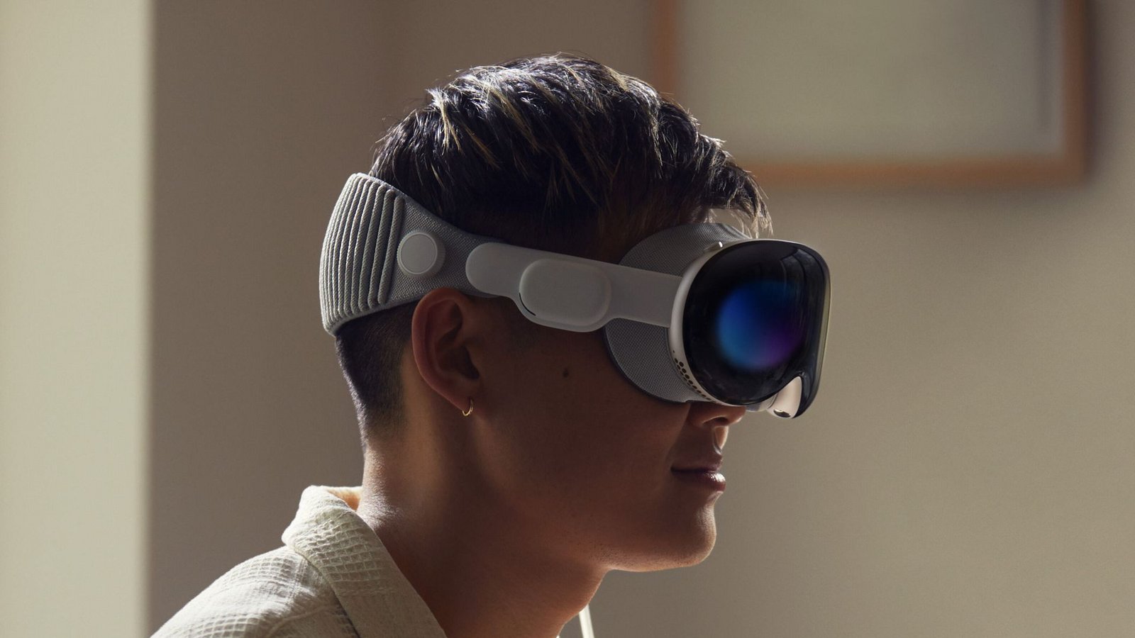 Apple Vision Pro: Die Hightech-Brille kommt im Frühjahr auf den Markt und soll 3500 Dollar kosten.Foto: Apple Apple Vision Pro: Die Hightech-Brille kommt im Frühjahr auf den Markt und soll 3500 Dollar kosten.Foto: Apple