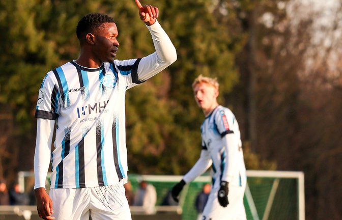 Abdoulie Mboob konnte bisher nur in Testspielen für die Stuttgarter Kickers am Ball sein.<span class='image-autor'>Foto: Baumann</span>