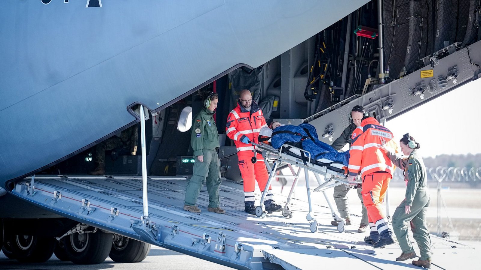 Übung "Medic Quadriga" der BundeswehrFoto: Kay Nietfeld/dpa Übung "Medic Quadriga" der BundeswehrFoto: Kay Nietfeld/dpa