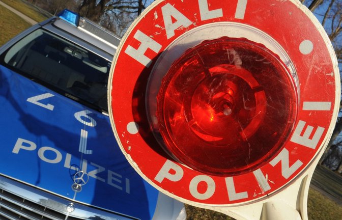 Polizeiauto mit Stern? Gibt es weiterhin in Baden-Württemberg, andere Marken ziehen bei der aktuellen Neubeschaffung aber vorbei.<span class='image-autor'>Foto: dpa/Franziska Kraufmann</span>