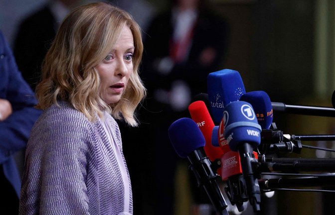 Italiens Premierministerin Giorgia Meloni bekommt in Brüssel die Grenzen ihrer Macht aufgezeigt.<span class='image-autor'>Foto: AFP/LUDOVIC MARIN</span>