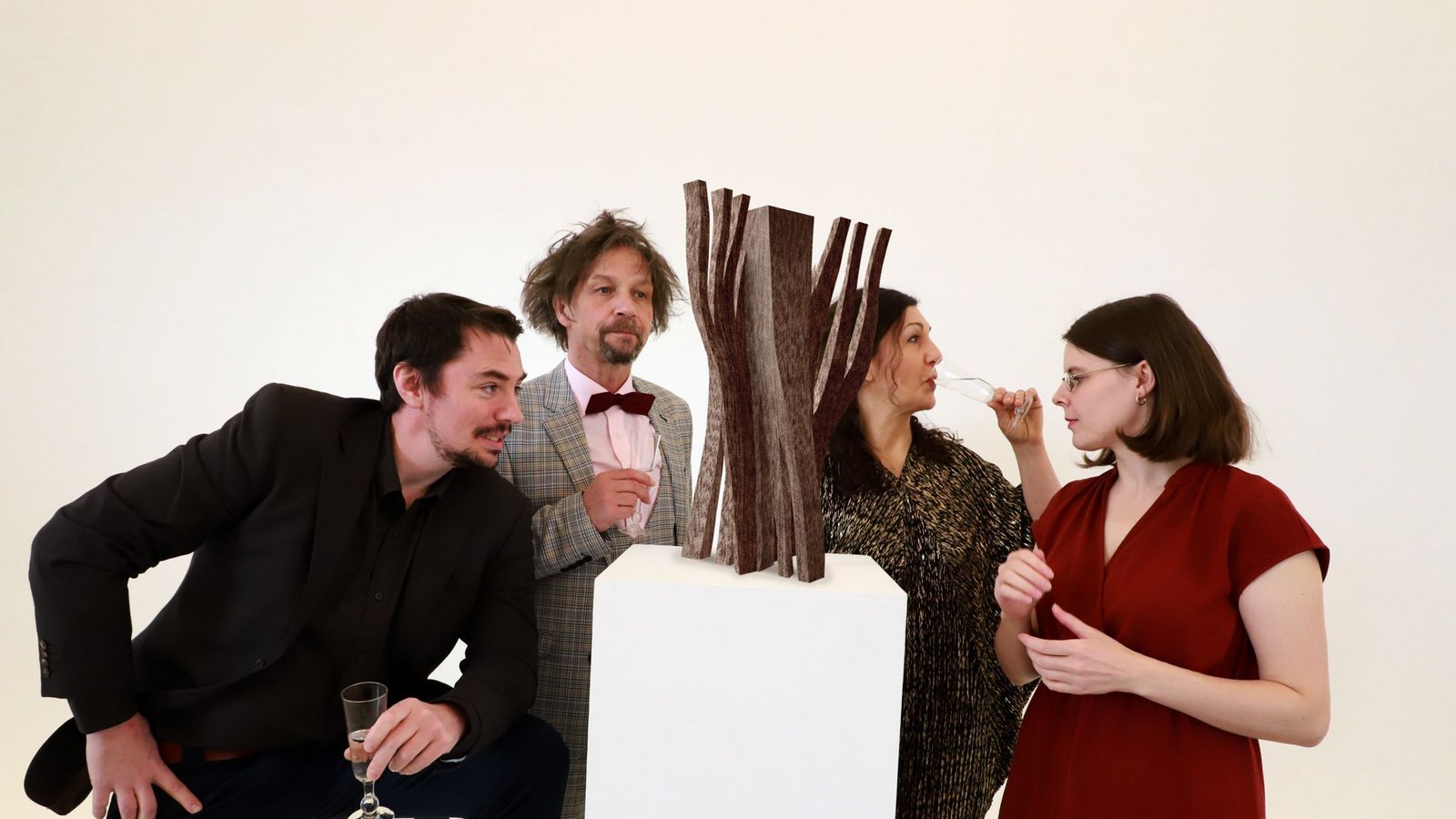 Das Ensemble von „Paarlaufen II“Foto: Forum Theater/
Sabine Haymann