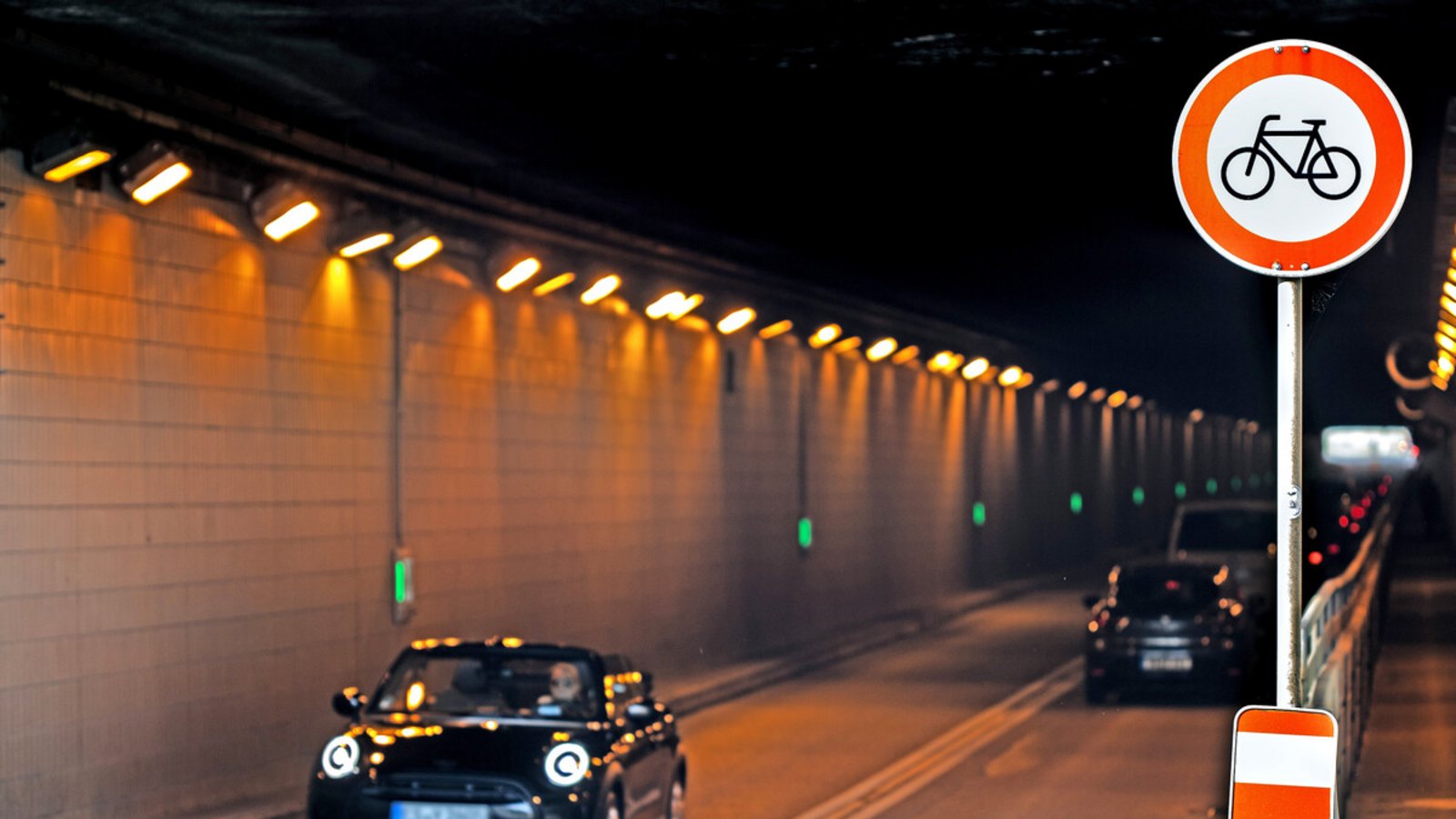 Wie es mit dem Radverkehr im Flughafentunnel weitergehen soll, ist umstritten.Foto: &nbsp;