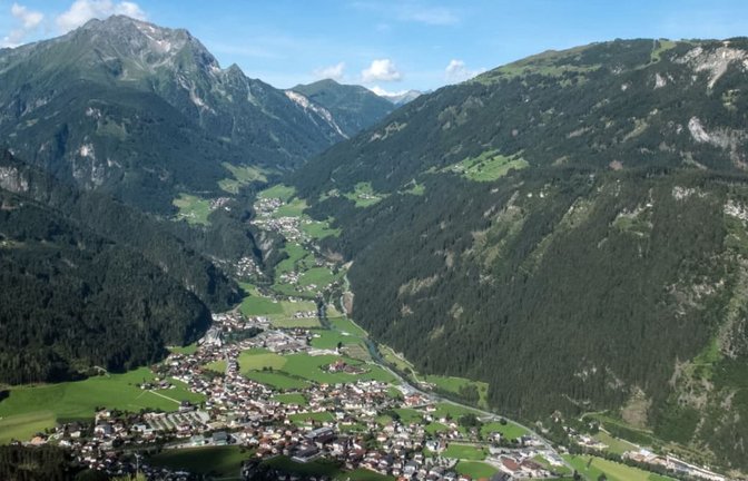 Der Mann war mit seinem Schwiegervater und zwei Schwägern in den Zillertaler Alpen bei Mayrhofen auf die Mörchnerscharte gewandert. (Archivbild)<span class='image-autor'>Frank Kleefeldt/dpa</span>