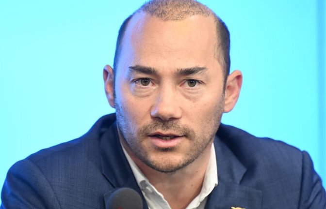 Wird sich wegen Volksverhetzung vor Gericht verantworten müssen.<span class='image-autor'>Bernd Weißbrod/dpa</span>