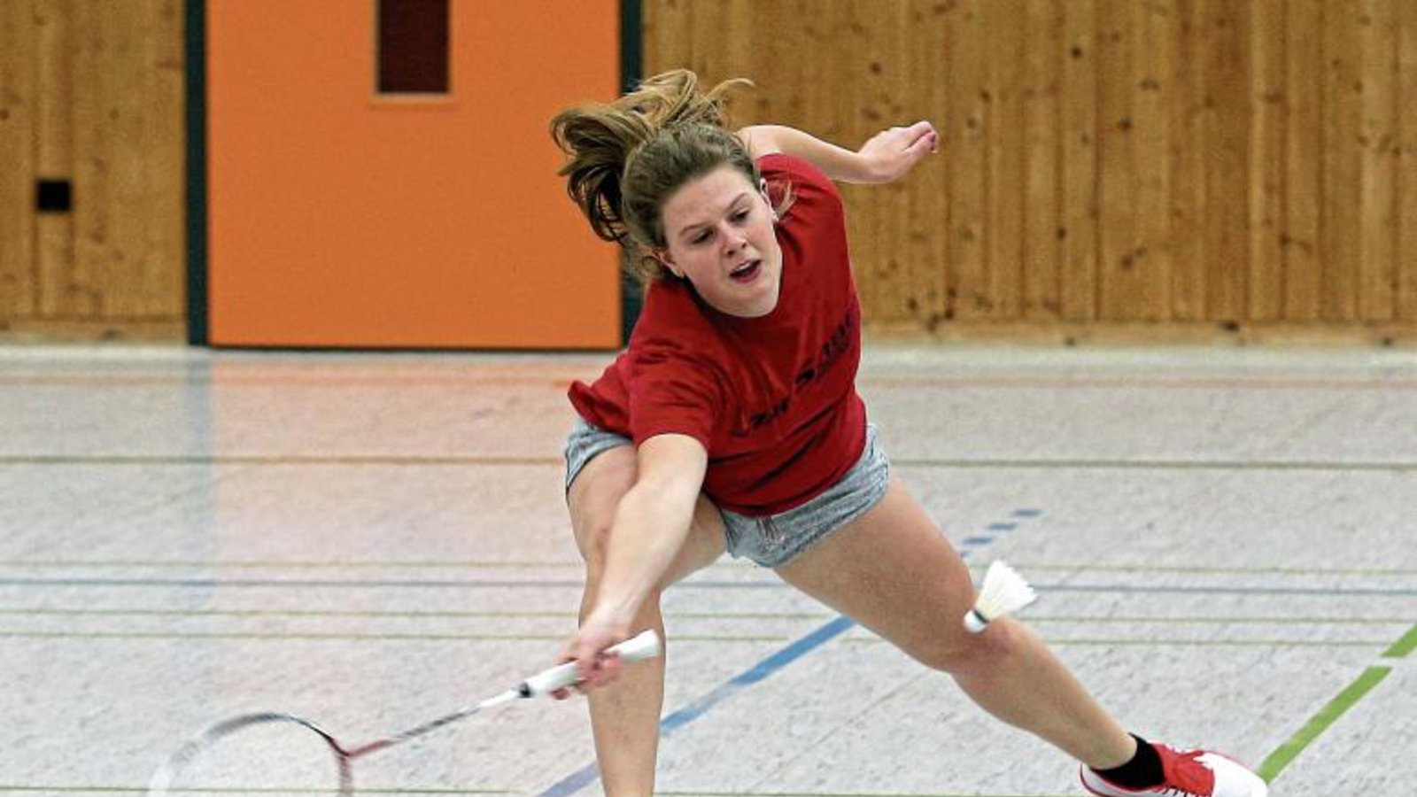 Lea Ensinger (Bild) und Klara Skrbin sind das Frauendoppel der Landesliga Neckar/Hohenlohe. Auch im siebten Saisonspiel behielten die Illinger die Oberhand. Foto: Küppers