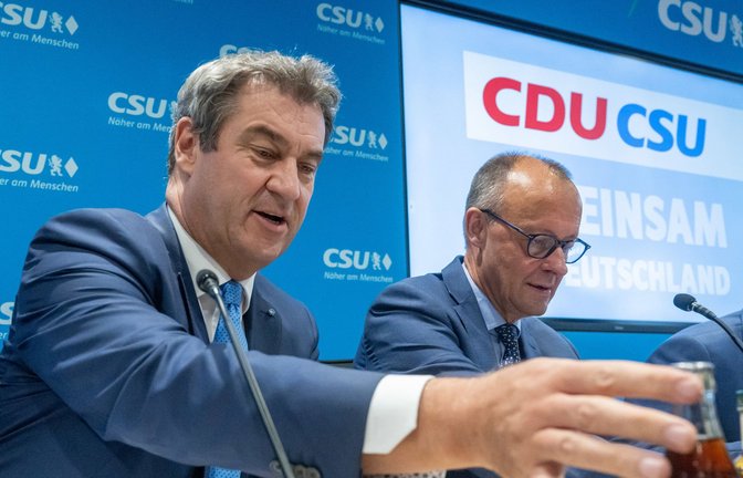 CSU-Chef Markus Söder findet, dass er über Schwarz-Grün auch ohne CDU-Chef Friedrich Merz entscheiden kann.<span class='image-autor'>Foto: dpa/Peter Kneffel</span>