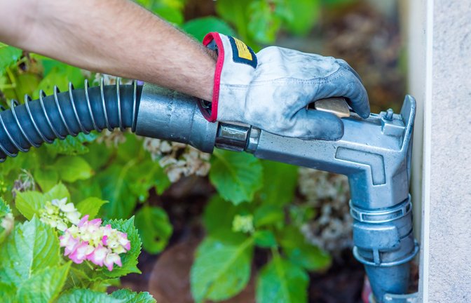 Die Bundesregierung senkt die Mineralölsteuer für Diesel und Benzin. Doch gilt die Steuersenkung auch für Heizöl? Hier erfahren Sie die Antwort.<span class='image-autor'>Foto: ID-VIDEO / Shutterstock.com</span>