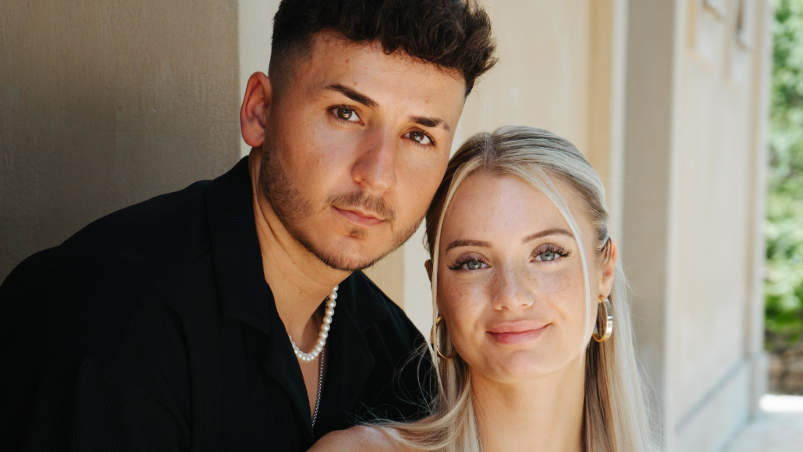 Enrico und Saskia müssen nach einer Grenzüberschreitung die Show "Temptation Island" verlassen.Foto: RTL Enrico und Saskia müssen nach einer Grenzüberschreitung die Show "Temptation Island" verlassen.Foto: RTL