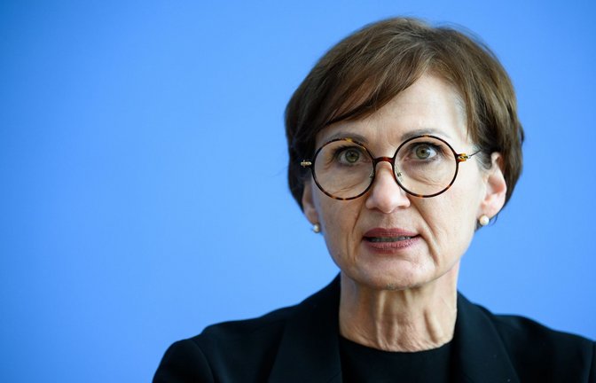 Bettina Stark-Watzinger (FDP), Bundesministerin für Bildung und Forschung, hat sich in Greifswald angekündigt.<span class='image-autor'>Foto: Bernd von Jutrczenka/dpa</span>