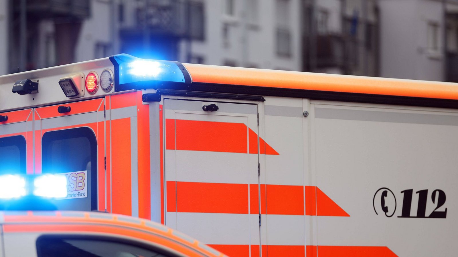 Die Rettungskräfte brachten die Verletzten in ein nahe gelegnes Krankenhaus. (Symbolbild)Foto: imago/Steffen Schellhorn Die Rettungskräfte brachten die Verletzten in ein nahe gelegnes Krankenhaus. (Symbolbild)Foto: imago/Steffen Schellhorn