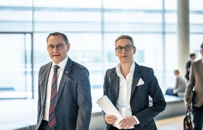 Tino Chrupalla hält Alice Weidel für eine „traditionelle Frau“. (Archivbild)<span class='image-autor'>Foto: dpa/Michael Kappeler</span>