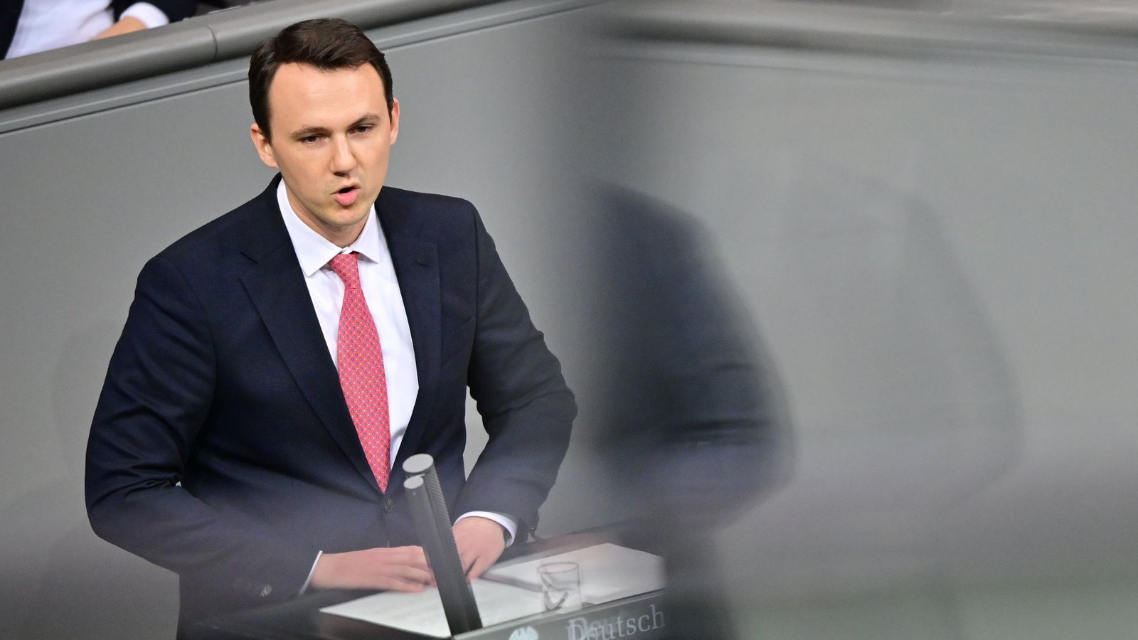 Drückt aufs Tempo bei der Abschaffung der abschlagsfreien Frührente für langjährig Versicherte: Pascal Reddig. (Archivbild)Foto: Sebastian Christoph Gollnow/dpa