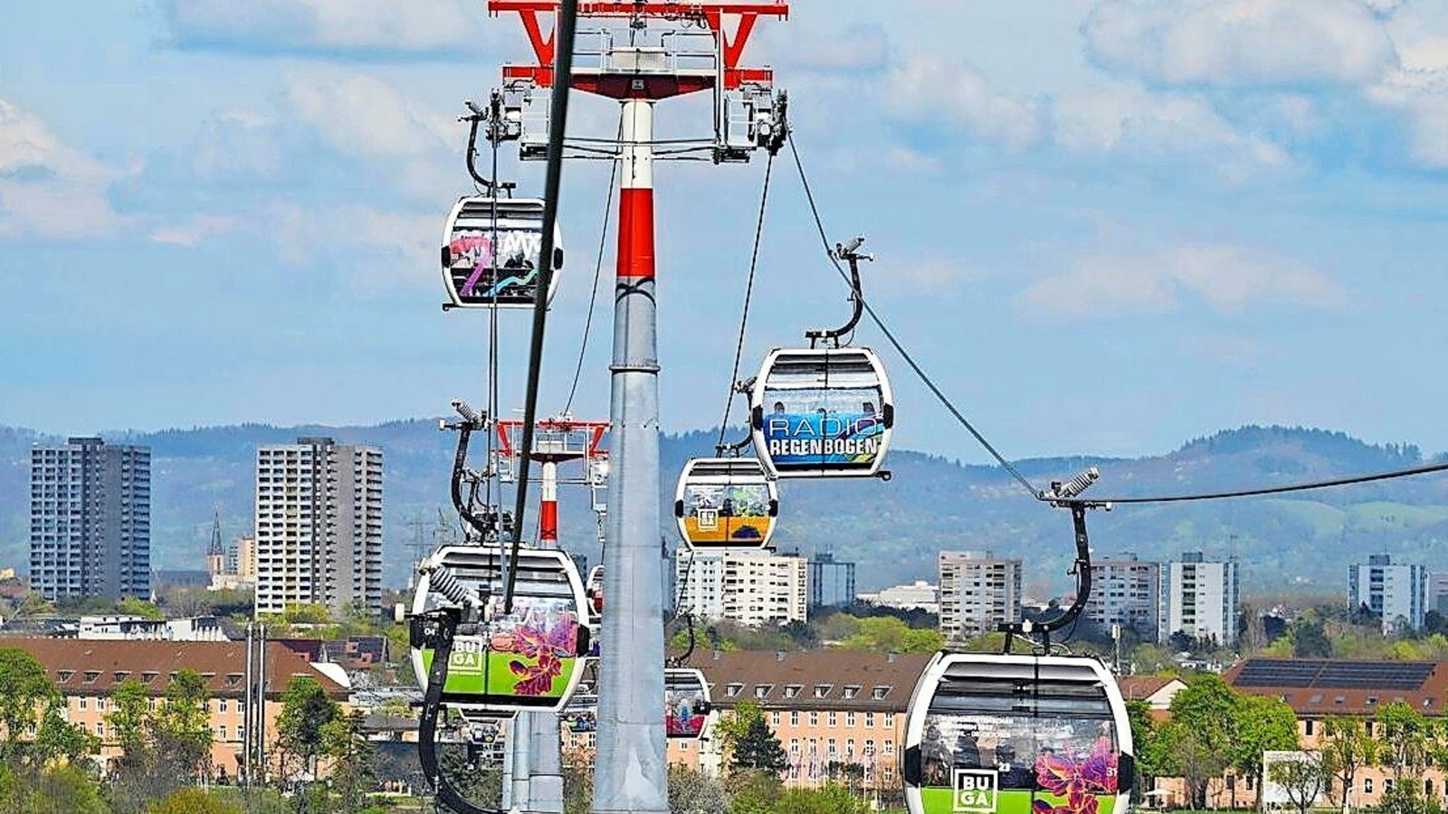 In Mannheim drehte bei der Bundesgartenschau 2023 eine Seilbahn ihre Runden. Teile der Anlage sind mittlerweile in einem Skigebiet in Österreich im Einsatz.Foto: dpa