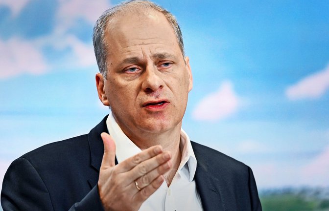 Der gesamte EnBW-Vorstand verdiente 2025 mehr als sieben Millionen Euro – Konzernlenker Georg Stamatelopoulos liegt auch beim Gehalt an der Spitze.<span class='image-autor'>Foto: Bernd Weißbrod/dpa</span>